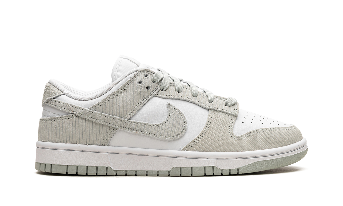 Nike Dunk Low WMNS "Grey Corduroy"