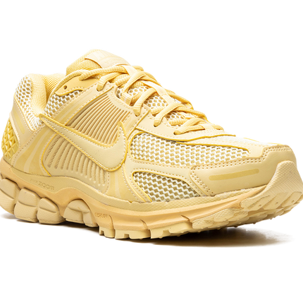 Nike Zoom Vomero 5 "Saturn Gold"
