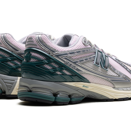 New Balance 1906 "Silber"