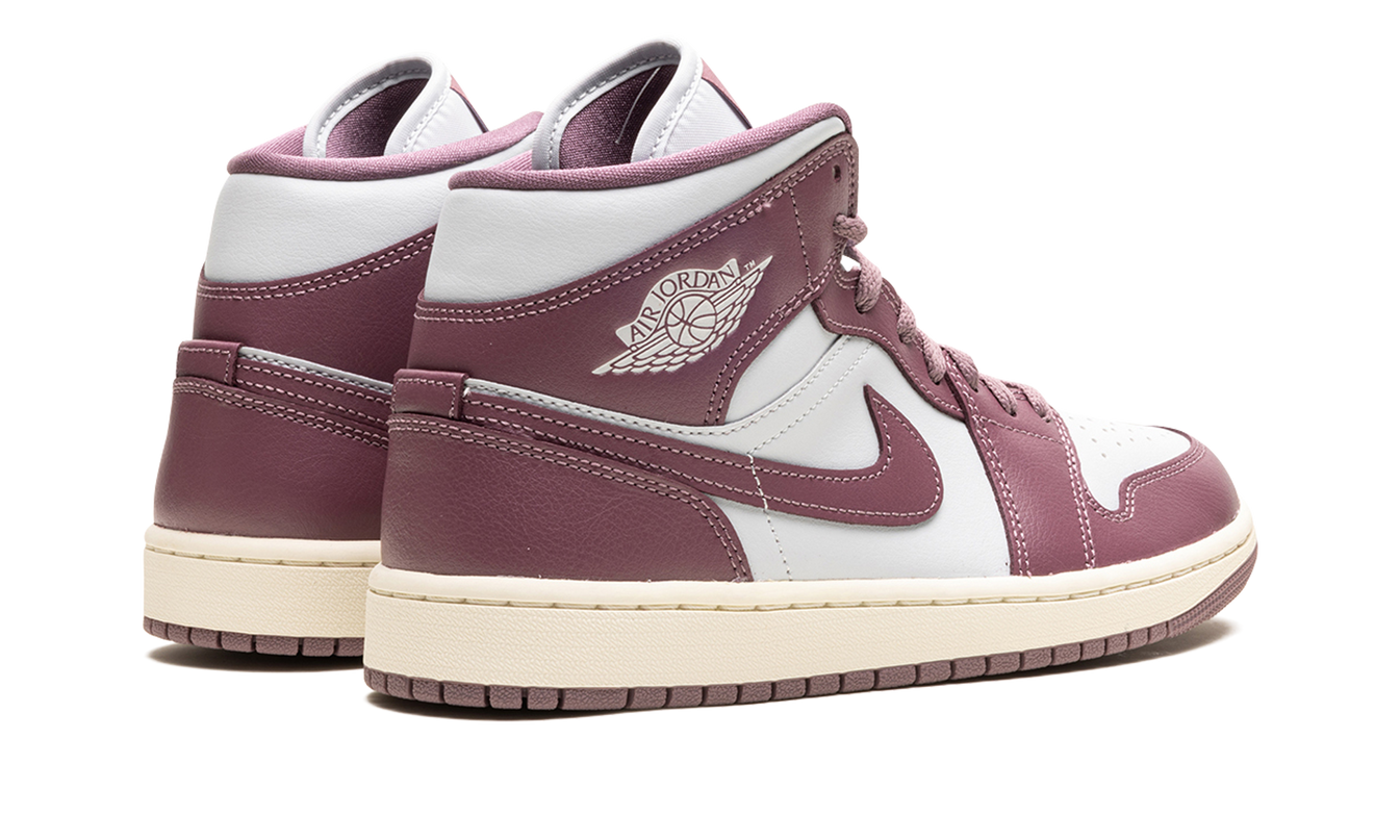 Air Jordan 1 MID WMNS "Mauve"