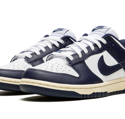 Nike Dunk Low WMNS "Vintage Navy"