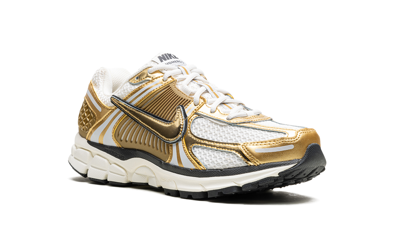 Nike Zoom Vomero 5 WMNS "Metallic Gold"