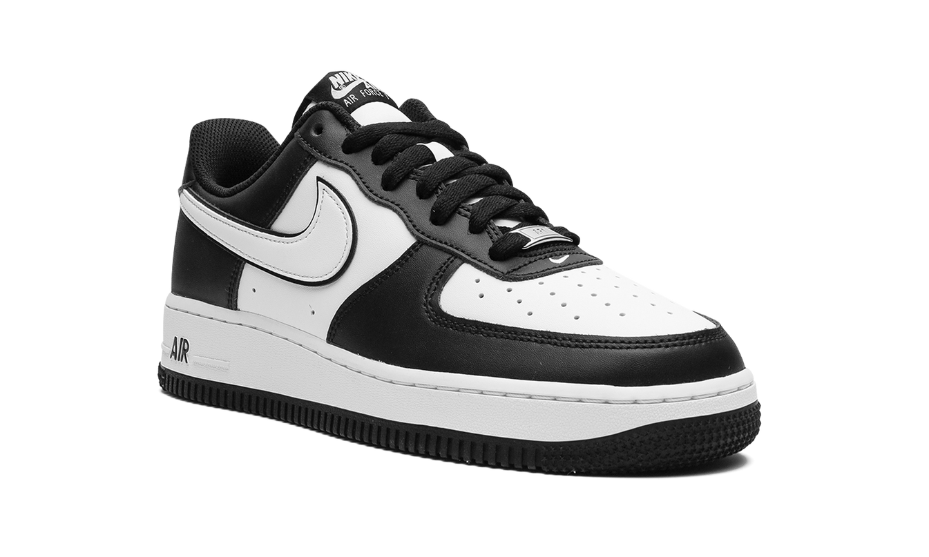 Nike Air Force 1 Low "Panda"