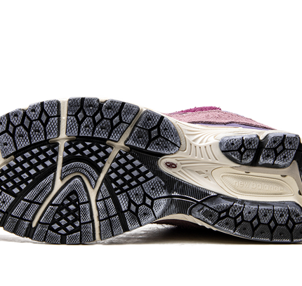 New Balance 2002R "Protection Pack - Violett"