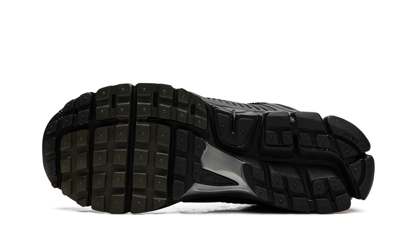 Nike Zoom Vomero 5 "Black Sequoia"