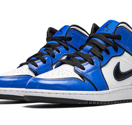 Air Jordan 1 Mid SE GS "Signal Blue"