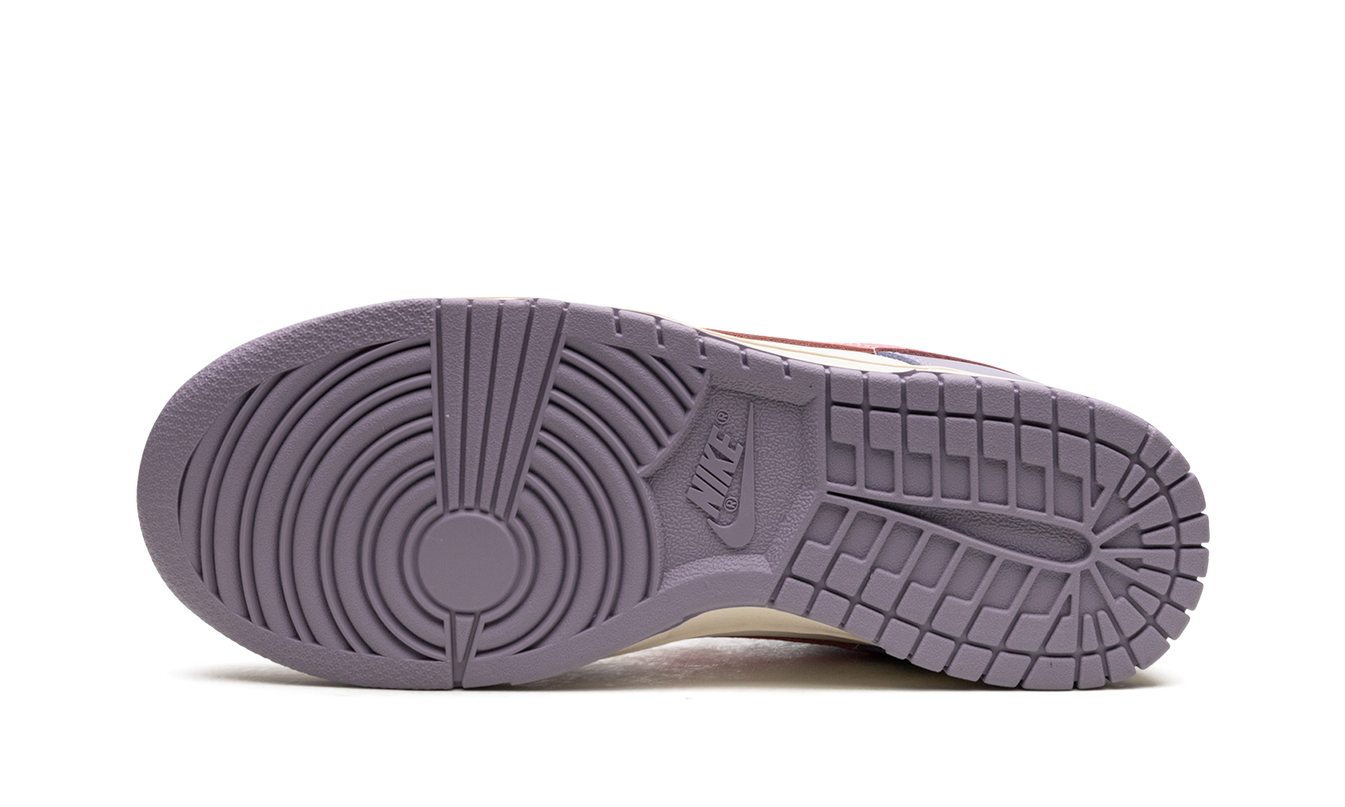Nike Dunk Low WMNS "Indigo Haze"