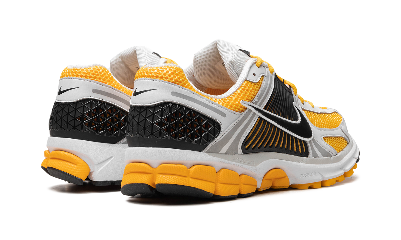 Nike Zoom Vomero 5 "University Gold'"