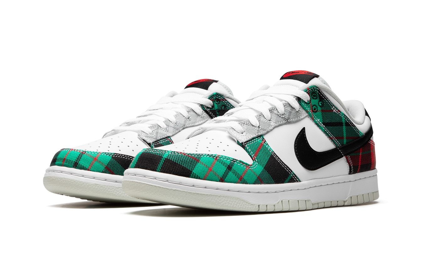 Nike Dunk Low "Tartan Plaid"