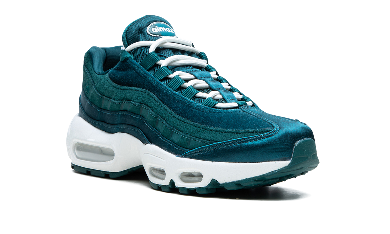 Nike Air Max 95 MNS WMNS "Green Velvet"
