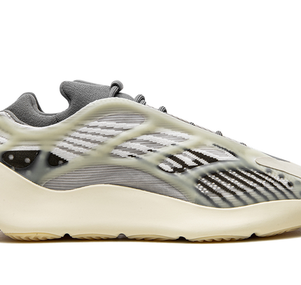 Yeezy 700 V3 „Fade Salt“