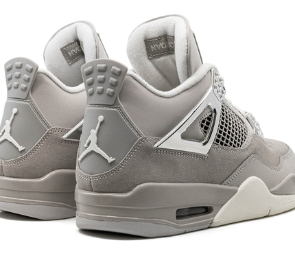 Air Jordan 4 WMNS „Frozen Moments“