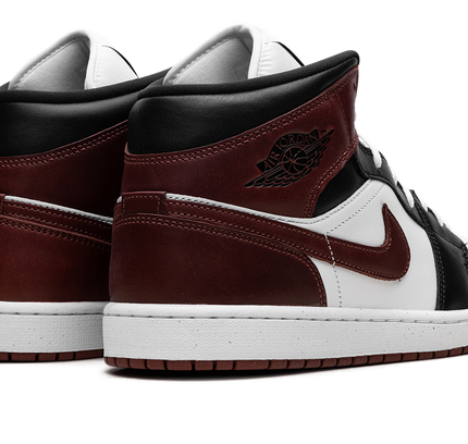 Air Jordan 1 Mid SE "Dark Pony"