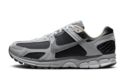 Zoom Vomero 5 „Dark Smoke Grey Vachetta“