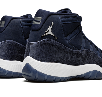Air Jordan 11 Velvet WMNS "Midnight Navy"