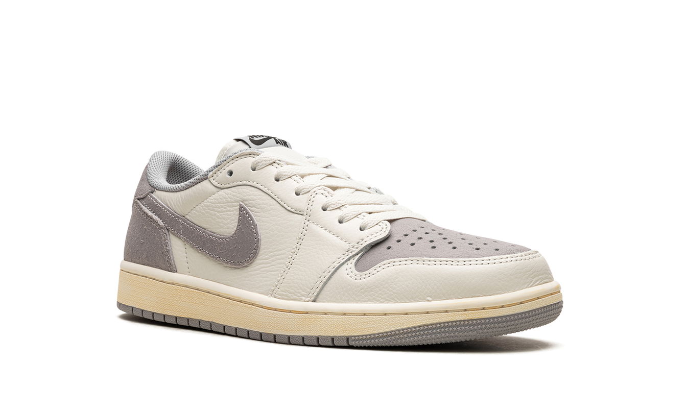 Air Jordan 1 Low EX "Atmosphere Grey"