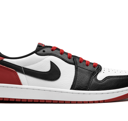 Air Jordan 1 Low OG "Black Toe 2023"