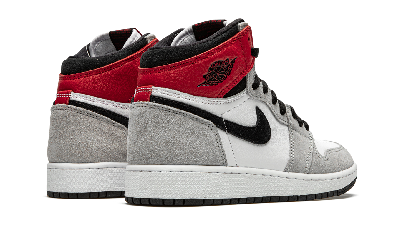 Air Jordan 1 Retro High OG GS "Light Smoke Grey"