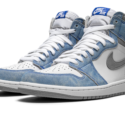 Air Jordan 1 Retro High OG "Hyper Royal"