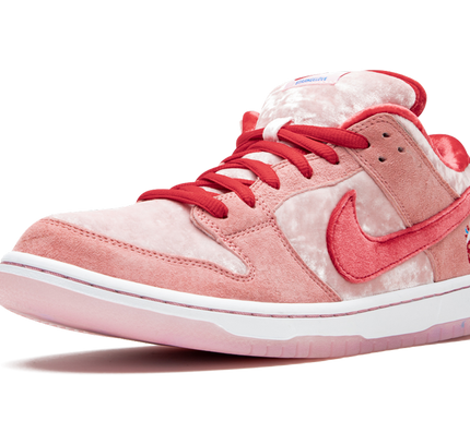 Nike Dunk SB Low Pro "StrangeLove"