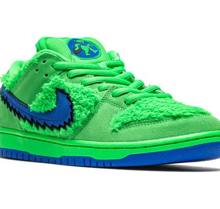 Nike Dunk SB Low "Grateful Dead - Green Bear"