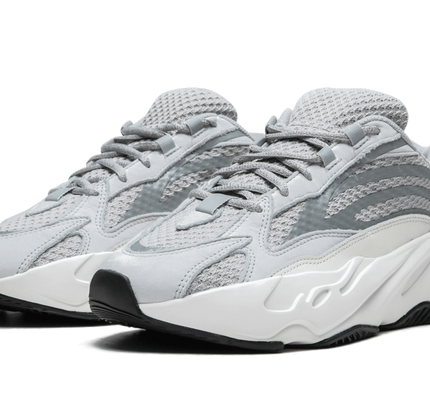 Yeezy Boost 700 V2 „Static“