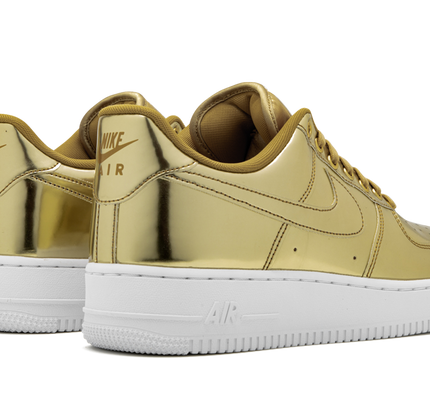 Nike Air Force 1 SP WMNS "Metallic Gold"