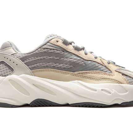 Yeezy Boost 700 V2 „Creme“