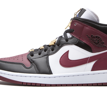 AIr Jordan 1 MID SE WMNS "Gold Pendants"