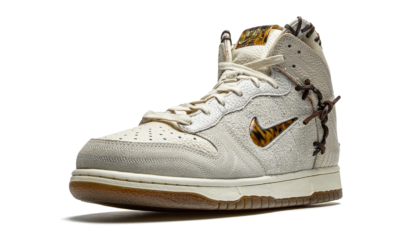 Nike Dunk High "Bodega - Friends & Family"