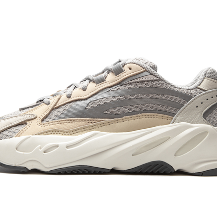 Yeezy Boost 700 V2 „Creme“