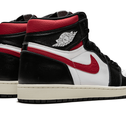 Air Jordan 1 Retro High OG "Gym Red"