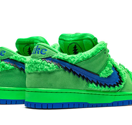 Nike Dunk SB Low "Grateful Dead - Green Bear"