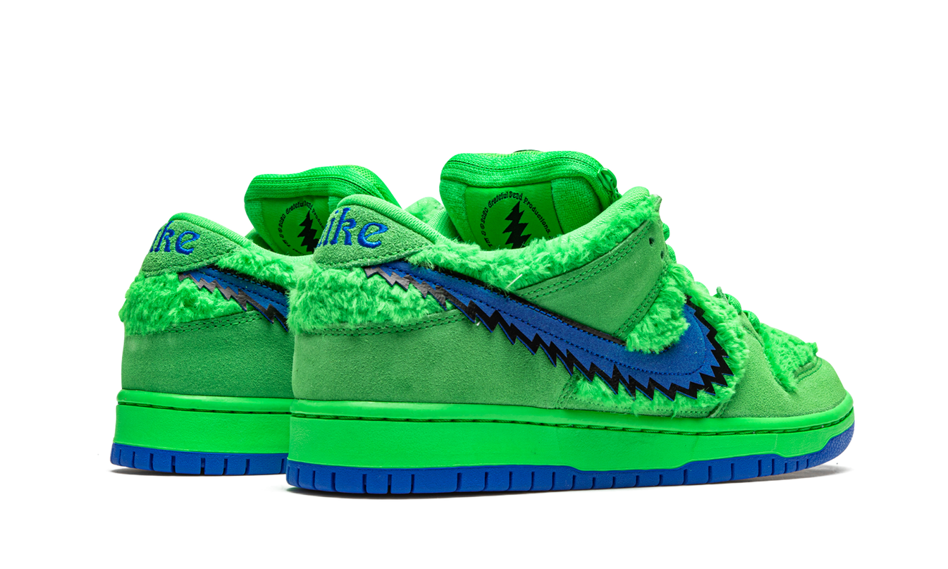 Nike Dunk SB Low "Grateful Dead - Green Bear"