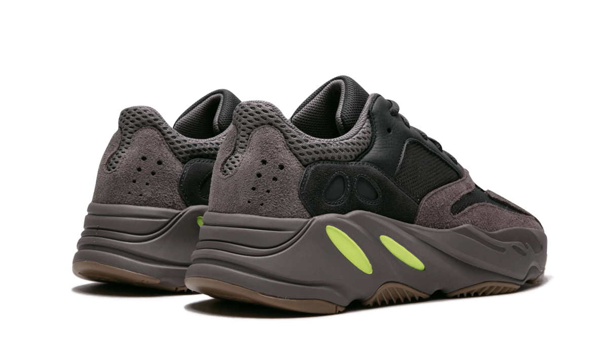 Yeezy Boost 700 „Mauve“