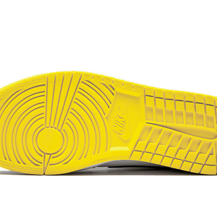 Air Jordan 1 Mid SE "Yellow Toe"