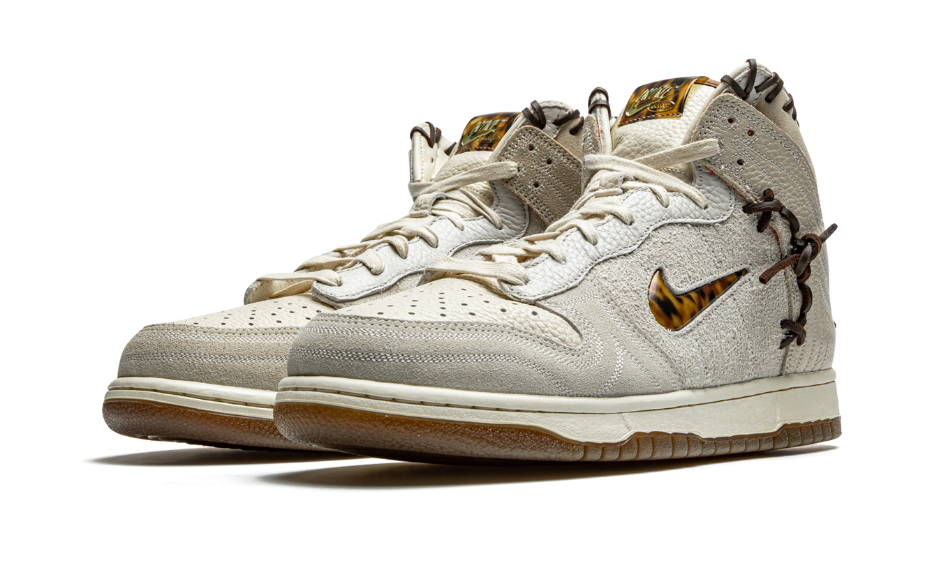 Nike Dunk High "Bodega - Friends & Family"