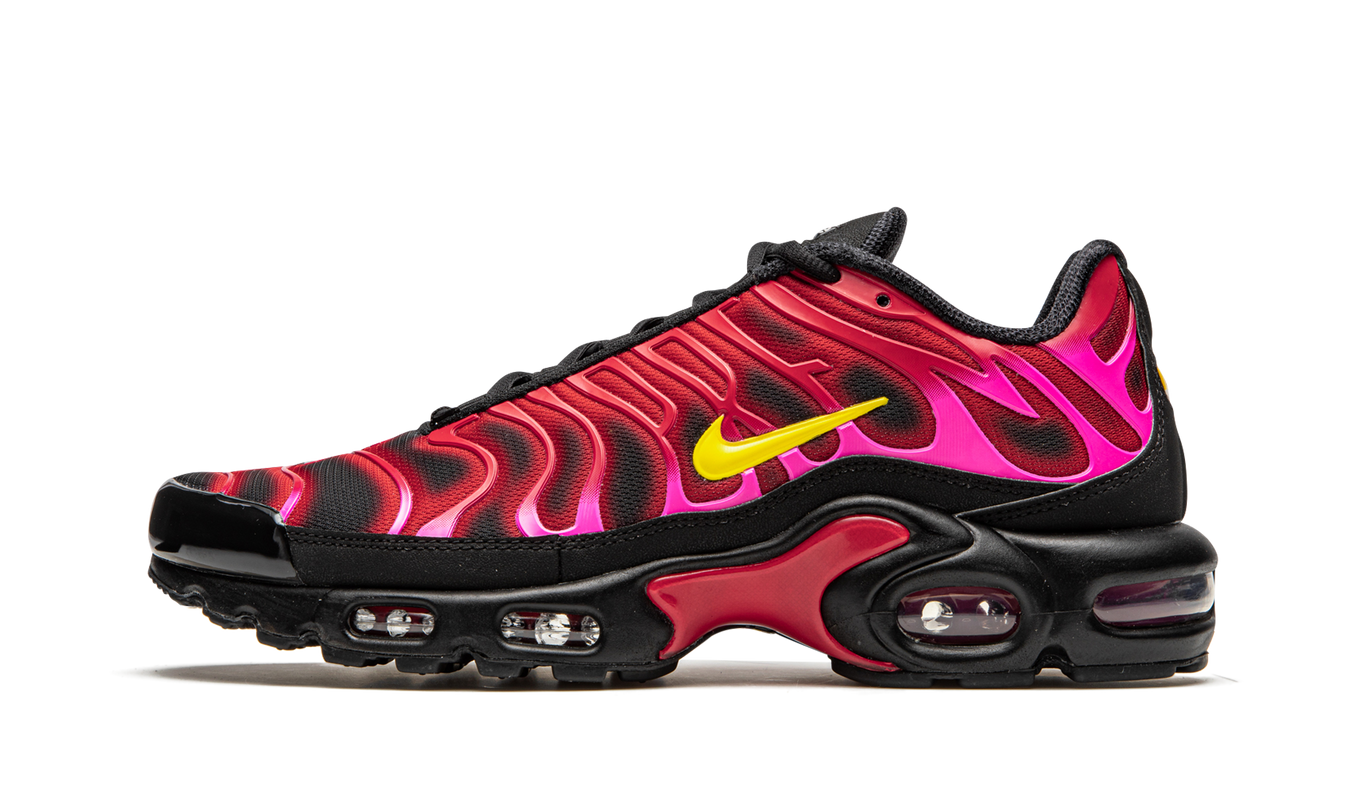Nike Air Max Plus TN "Supreme - Black / Red"