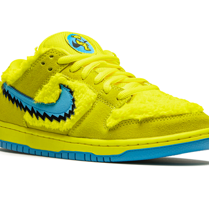 Nike Dunk SB Low "Grateful Dead - Yellow Bear"
