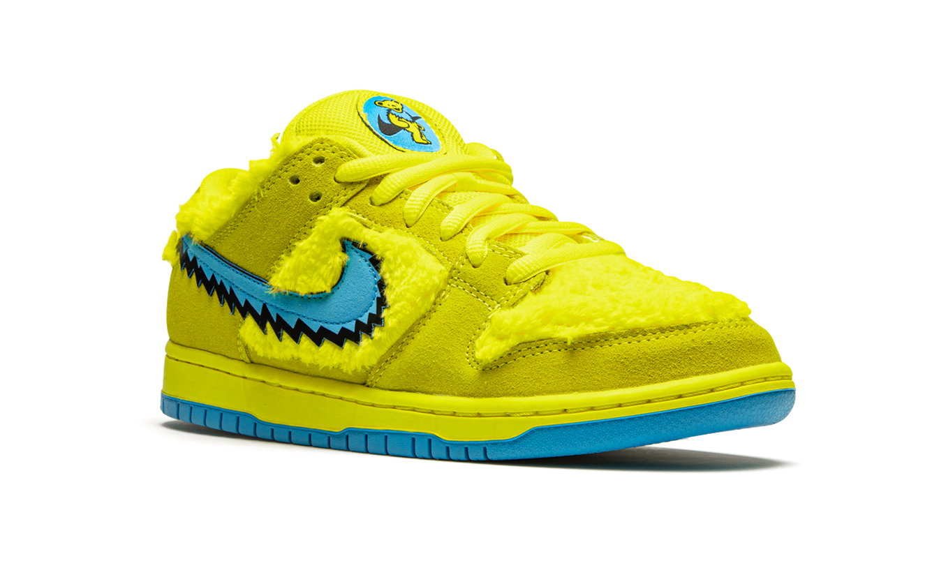Nike Dunk SB Low "Grateful Dead - Yellow Bear"