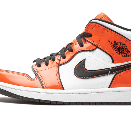 Air Jordan 1 Mid SE "Turf Orange"