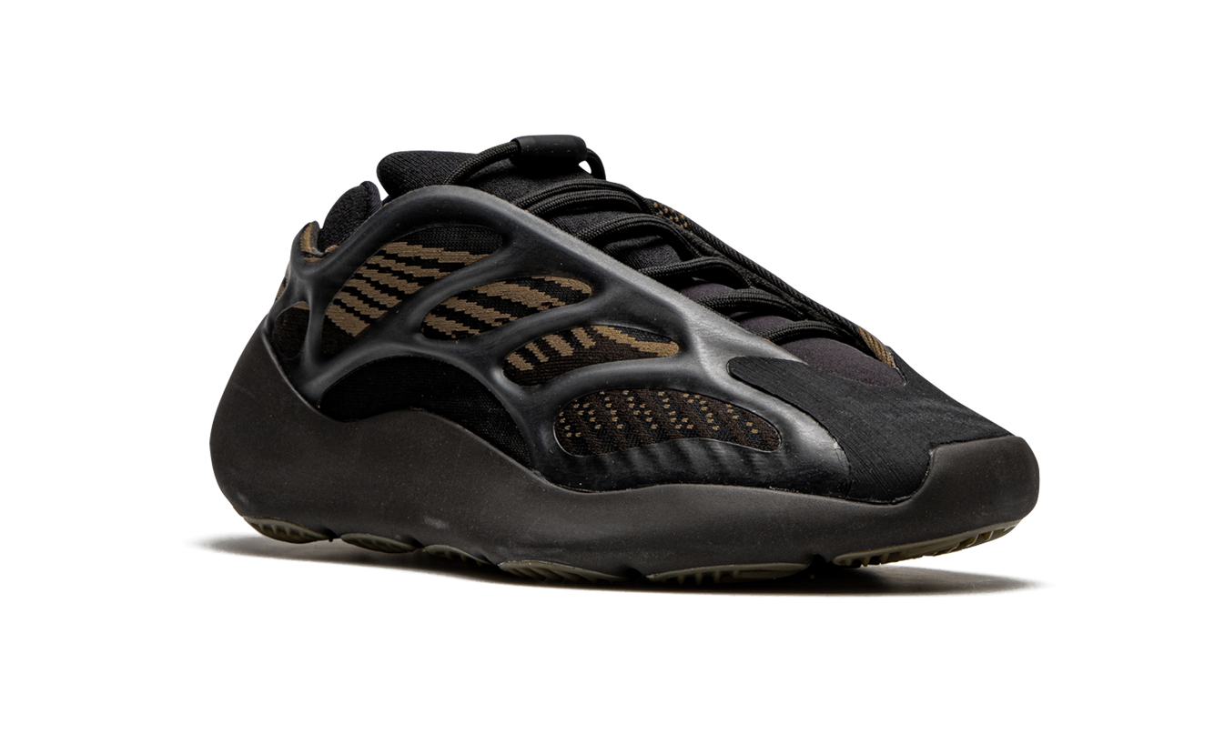 Yeezy 700 V3 "Clay Brown"