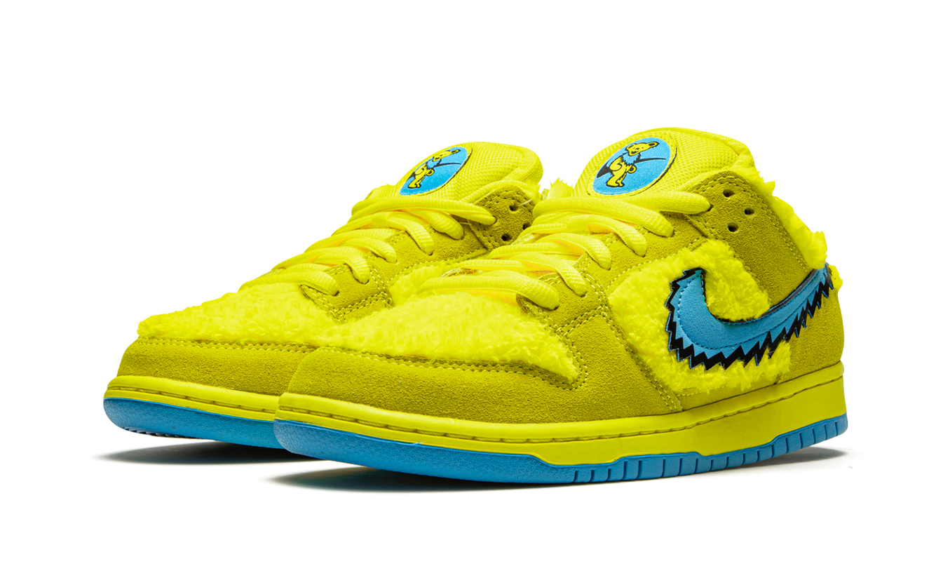 Nike Dunk SB Low "Grateful Dead - Yellow Bear"
