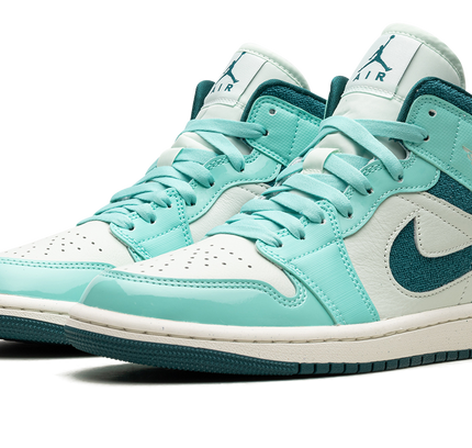 Air Jordan 1 MID SE WMNS "Bleached Turquoise"