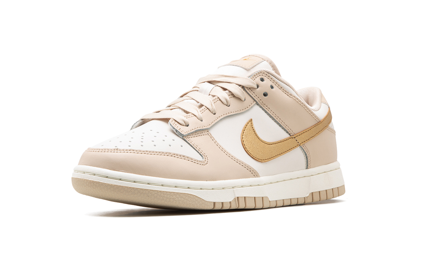Nike Dunk Low WMNS "Phantom Metallic Gold"