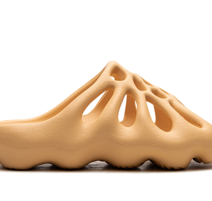 Yeezy 450 Slide "Creme"