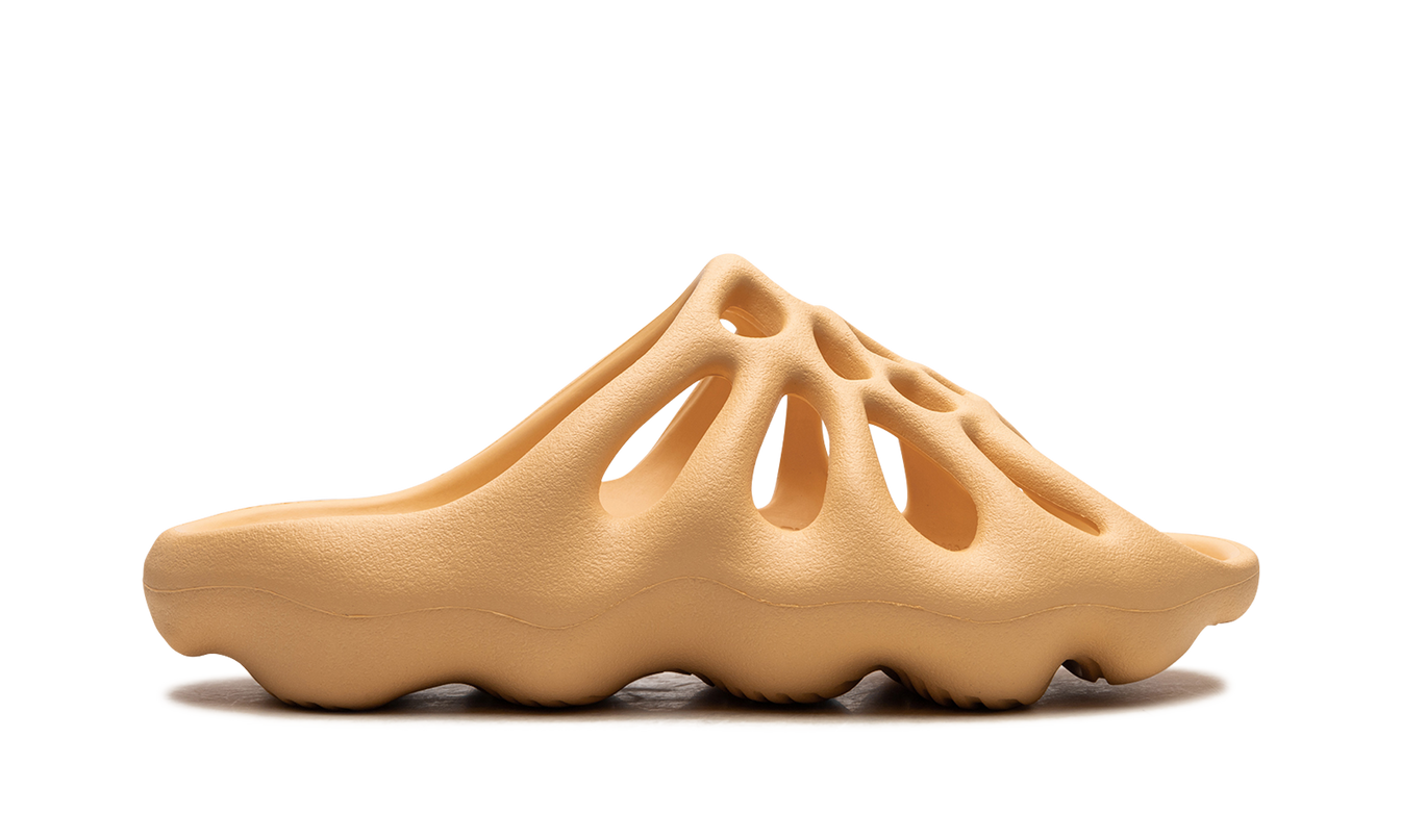 Yeezy 450 Slide "Creme"