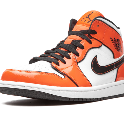 Air Jordan 1 Mid SE "Turf Orange"
