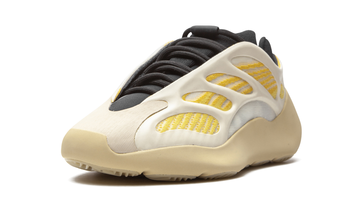 Yeezy 700 V3 „Saflor“