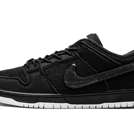Nike Dunk SB Low "Gnarhunters"